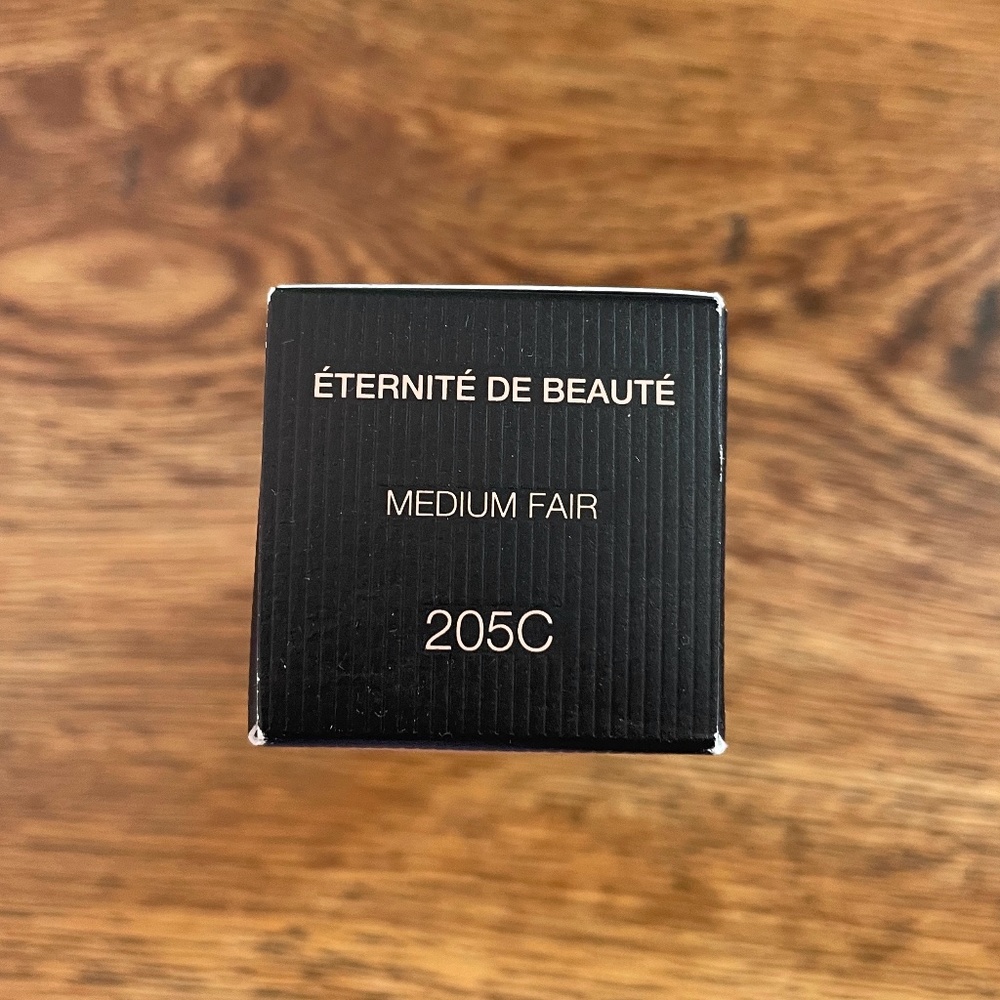 Brand New Gucci 24 Hour Full Coverage Luminous Matte Finish Foundation